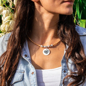 collier en liège coeur